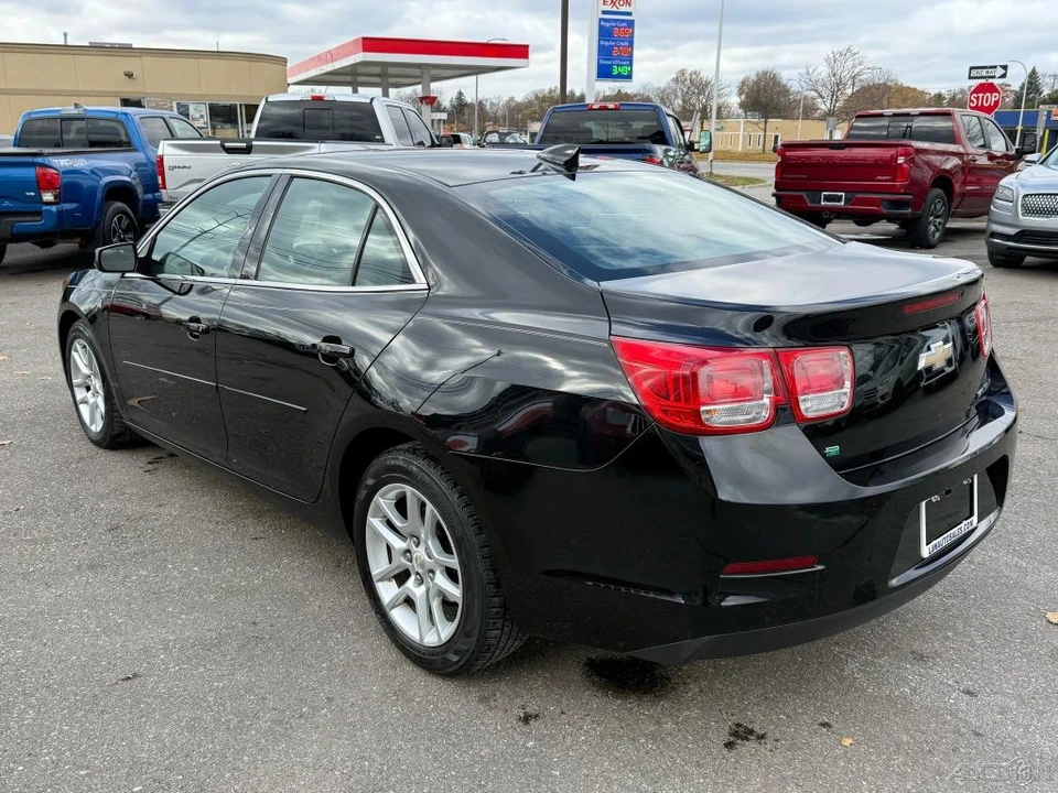 2016 Chevrolet Malibu - Image 7 of 12