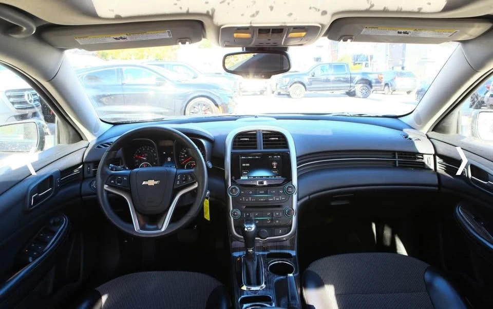 2016 Chevrolet Malibu - Image 11 of 12