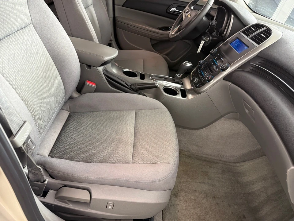 2016 Chevrolet Malibu - Image 20 of 21