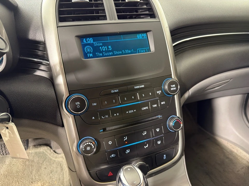 2016 Chevrolet Malibu - Image 14 of 21