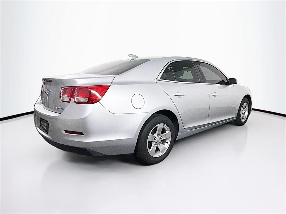 2016 Chevrolet Malibu - Image 7 of 12