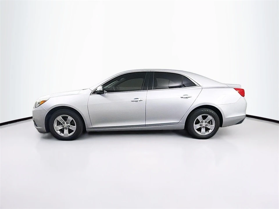 2016 Chevrolet Malibu - Image 4 of 12