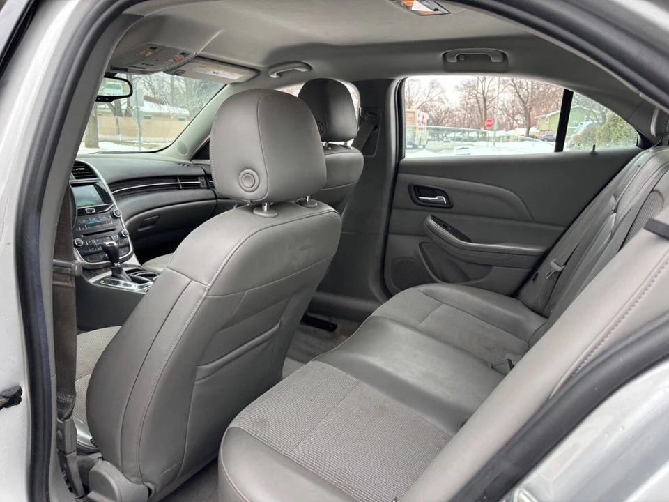 2016 Chevrolet Malibu - Image 10 of 20