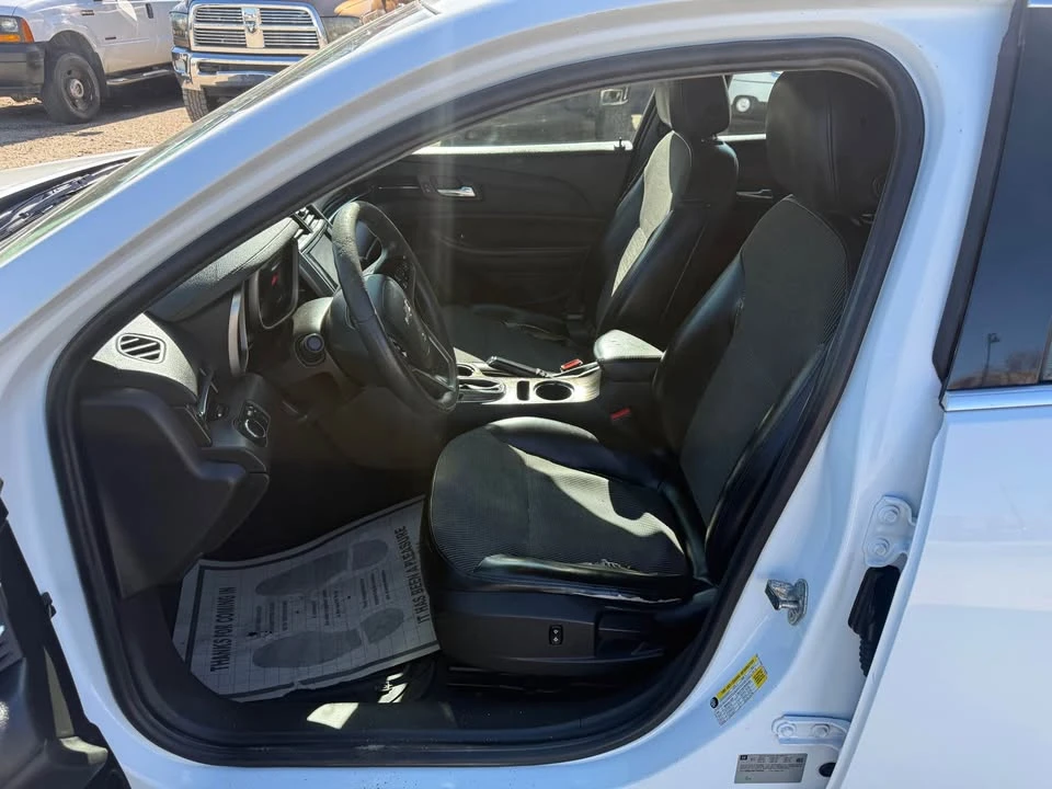2016 Chevrolet Malibu - Image 7 of 9