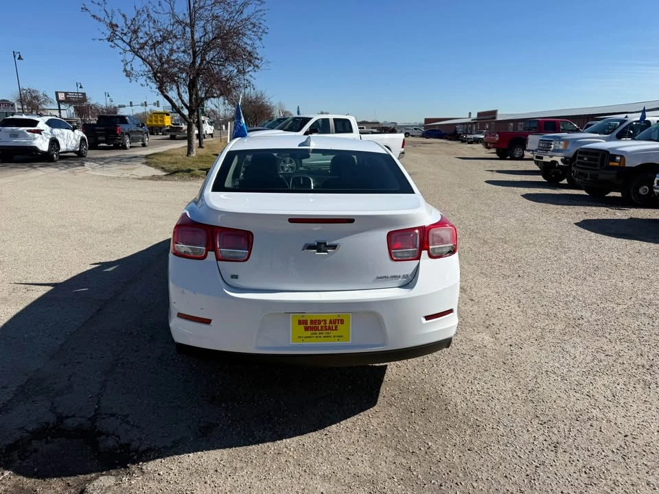 2016 Chevrolet Malibu - Image 6 of 9