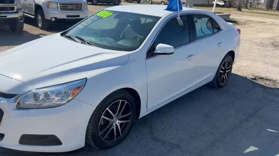 2016 Chevrolet Malibu - Image 9 of 9