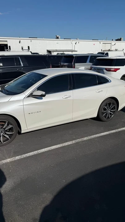 2016 Chevrolet Malibu - Image 4 of 11