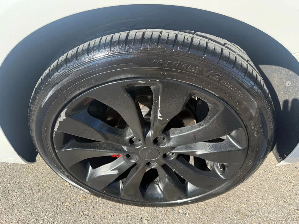 2016 Chevrolet Malibu - Image 10 of 12