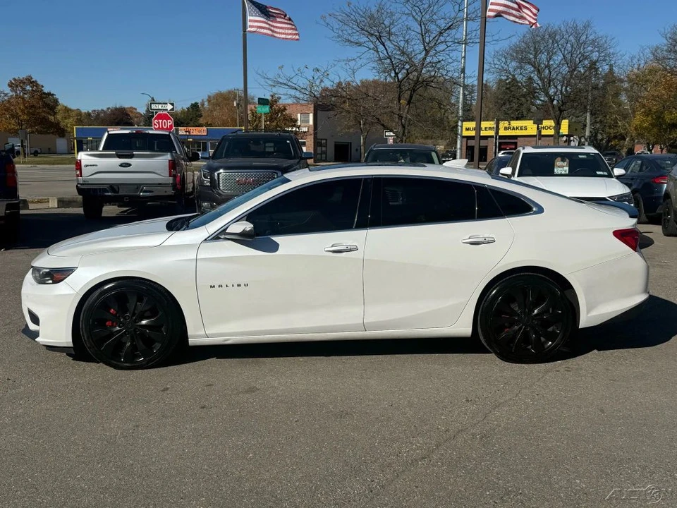 2016 Chevrolet Malibu - Image 8 of 12