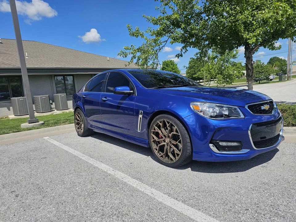 2016 Chevrolet SS - Image 2 of 6