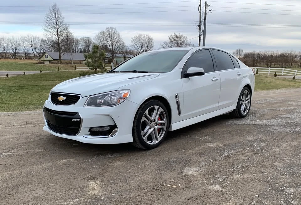 2016 Chevrolet SS - Image 2 of 18