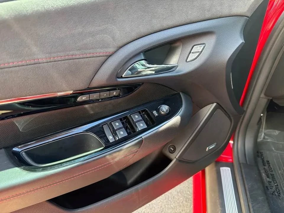 2016 Chevrolet SS - Image 8 of 11