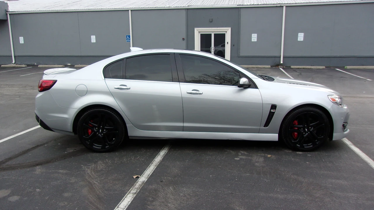 2016 Chevrolet SS - Image 2 of 14