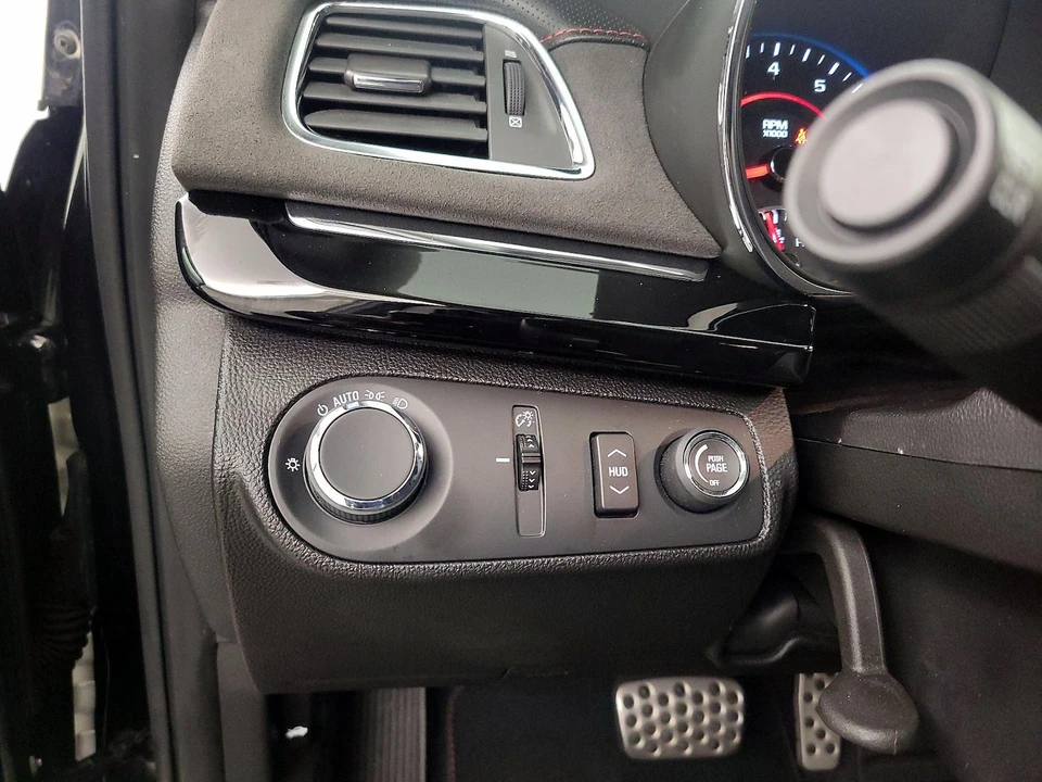 2016 Chevrolet SS - Image 13 of 25