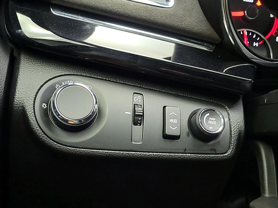 2016 Chevrolet SS - Image 14 of 28