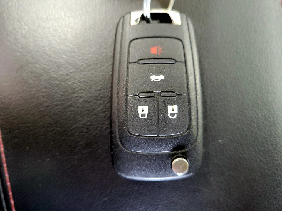 2016 Chevrolet SS - Image 25 of 28