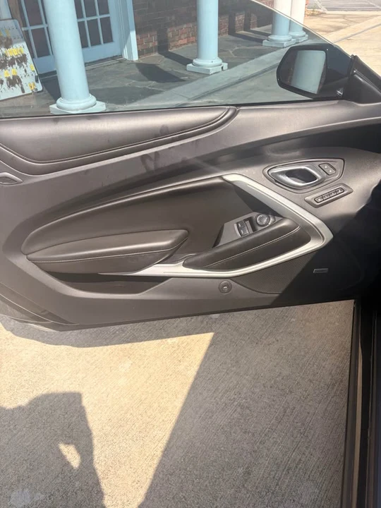 2016 Chevrolet SS - Image 2 of 6