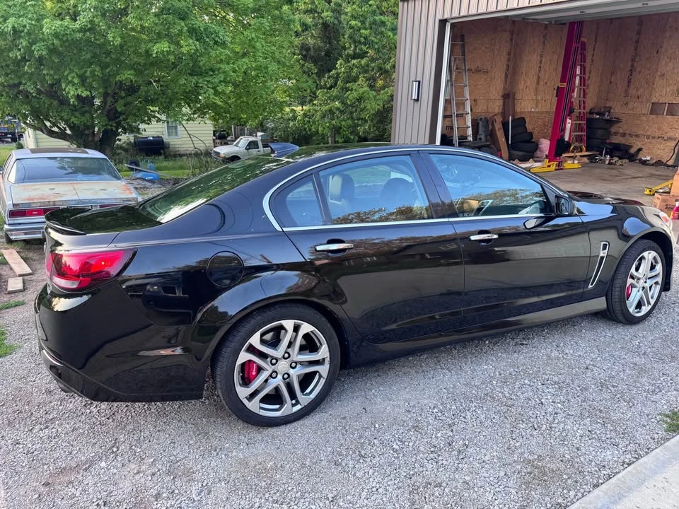 2016 Chevrolet SS - Image 2 of 20