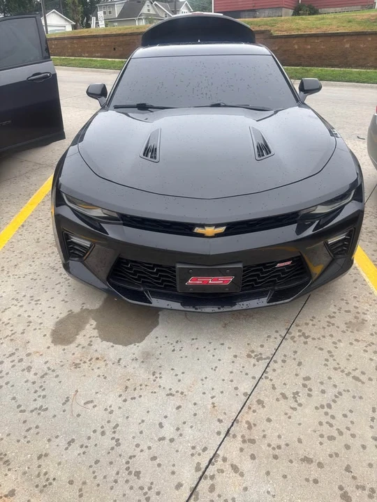 2016 Chevrolet SS - Image 2 of 2