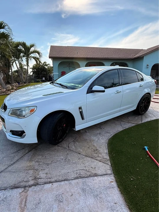 2016 Chevrolet SS - Image 2 of 10