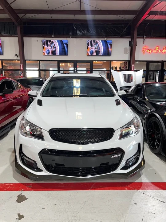 2016 Chevrolet SS - Image 2 of 9