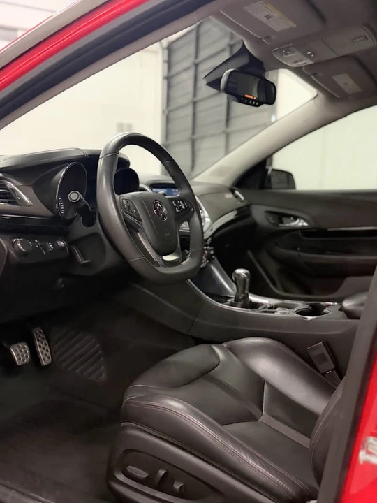 2016 Chevrolet SS - Image 12 of 18