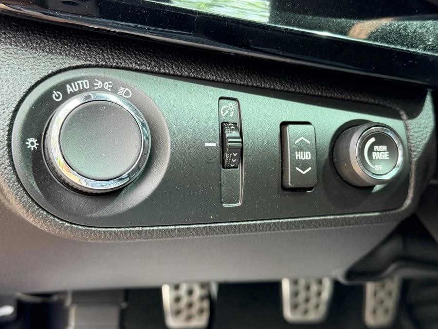 2016 Chevrolet SS - Image 13 of 20