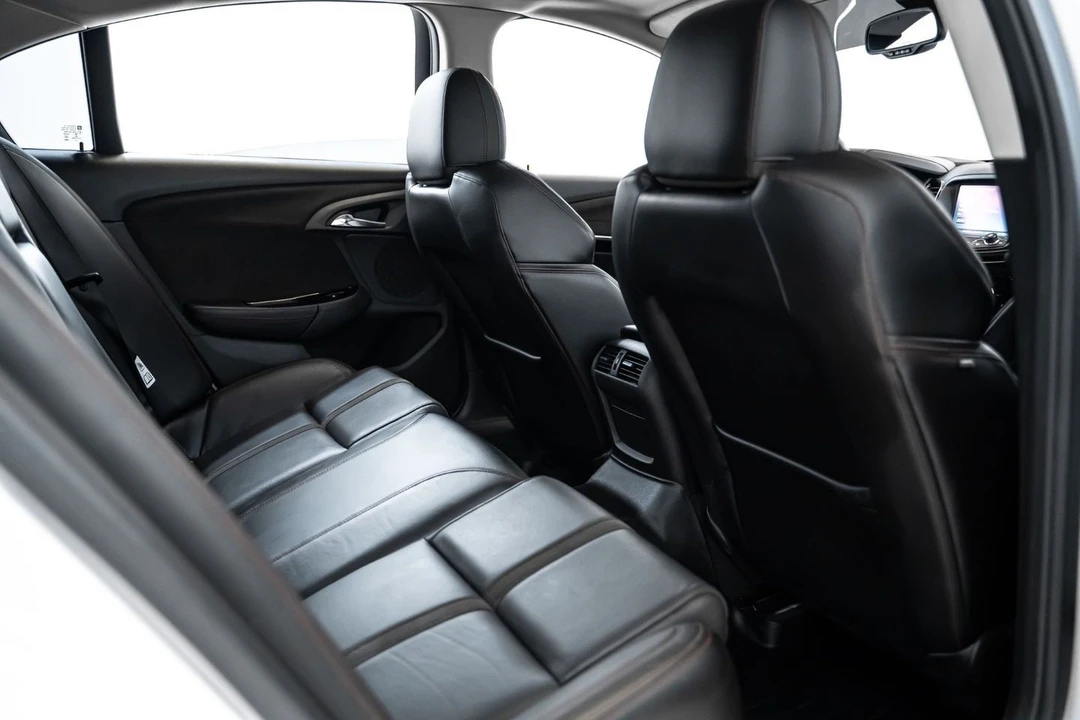 2016 Chevrolet SS - Image 24 of 31