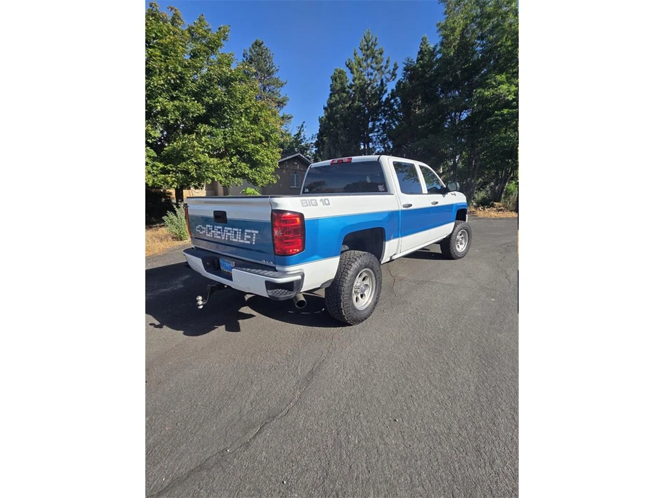 2016 Chevrolet Silverado 3rd Gen - Image 2 of 26