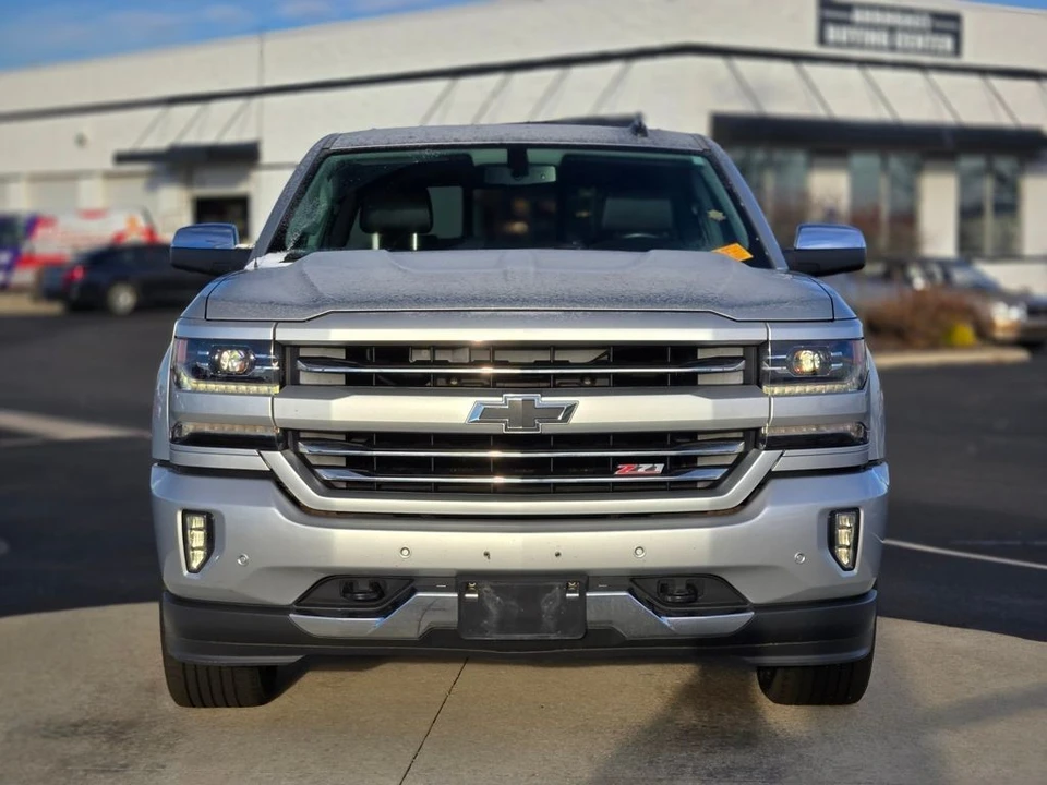 2016 Chevrolet Silverado 2nd Gen - Image 2 of 12
