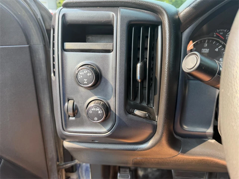 2016 Chevrolet Silverado 3rd Gen - Image 17 of 31