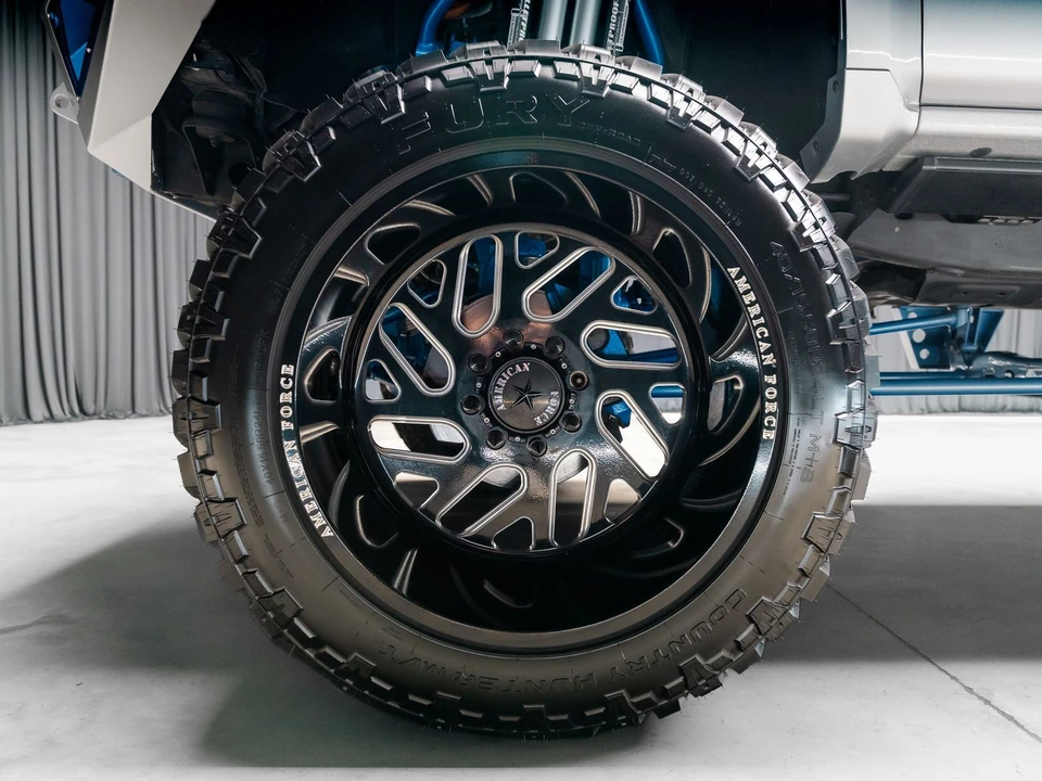 2016 Chevrolet Silverado Heavy Duty 3rd Gen - Image 2 of 21