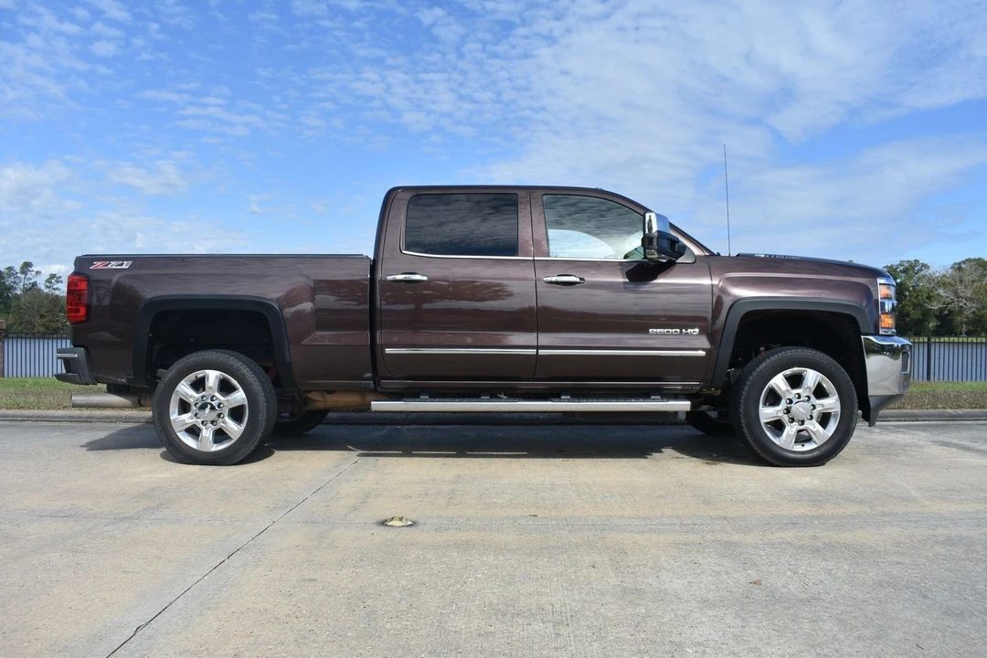 2016 Chevrolet Silverado Heavy Duty 3rd Gen - Image 3 of 21
