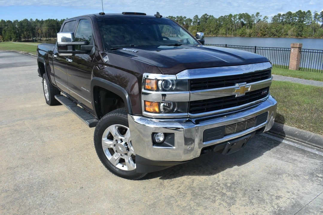 2016 Chevrolet Silverado Heavy Duty 3rd Gen - Image 2 of 21