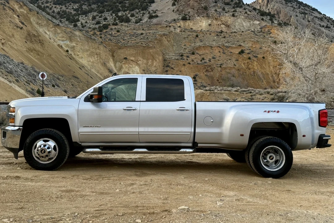2016 Chevrolet Silverado Heavy Duty 3rd Gen - Image 3 of 7