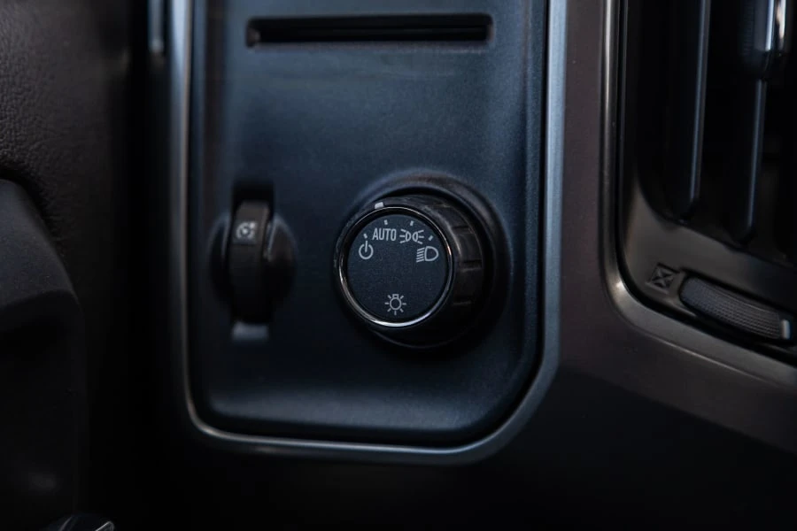 2016 Chevrolet Silverado 3rd Gen - Image 17 of 30