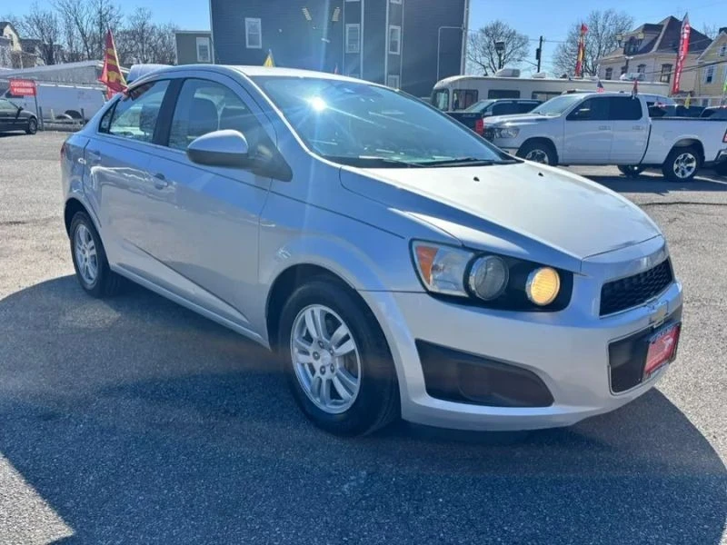 2016 Chevrolet Aveo/Sonic - Image 5 of 12