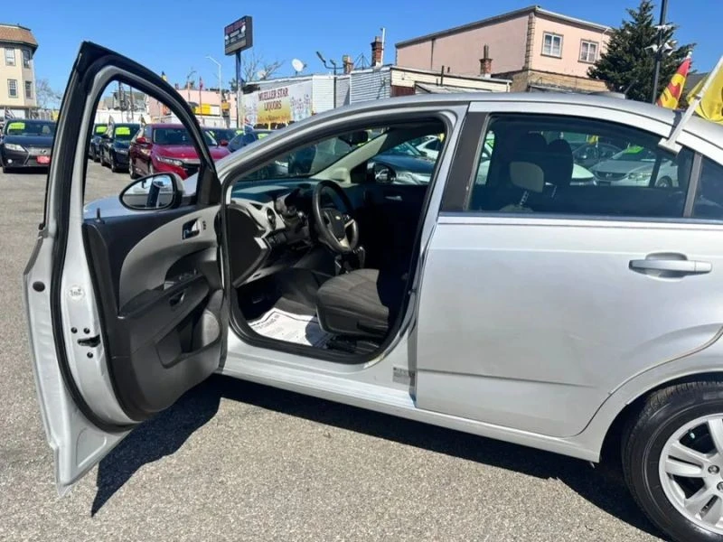 2016 Chevrolet Aveo/Sonic - Image 10 of 12