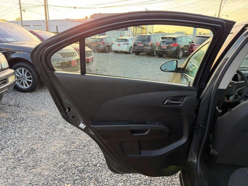 2016 Chevrolet Aveo/Sonic - Image 11 of 12