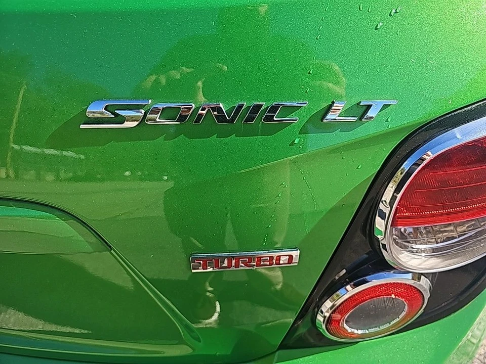 2016 Chevrolet Aveo/Sonic - Image 10 of 12