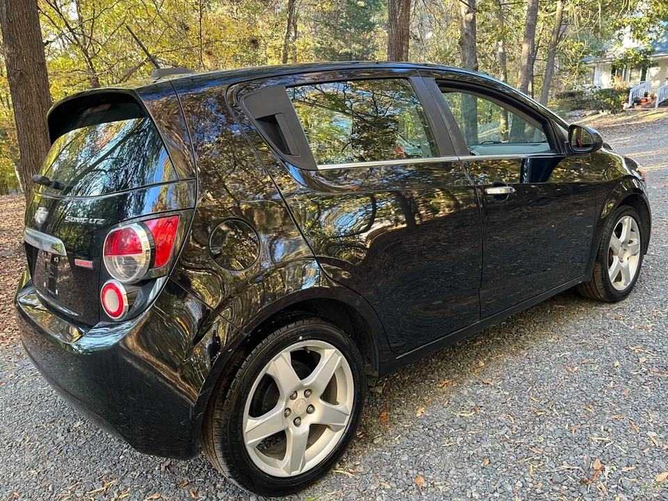 2016 Chevrolet Aveo/Sonic - Image 7 of 18