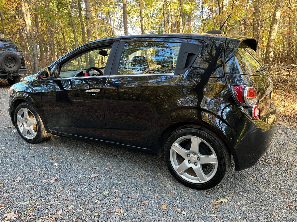 2016 Chevrolet Aveo/Sonic - Image 10 of 18