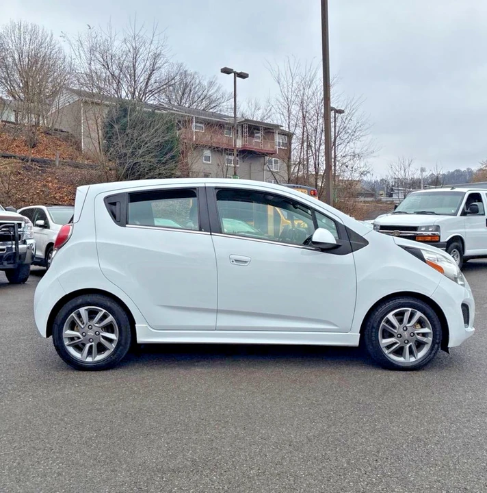 2016 Chevrolet Spark - Image 2 of 20