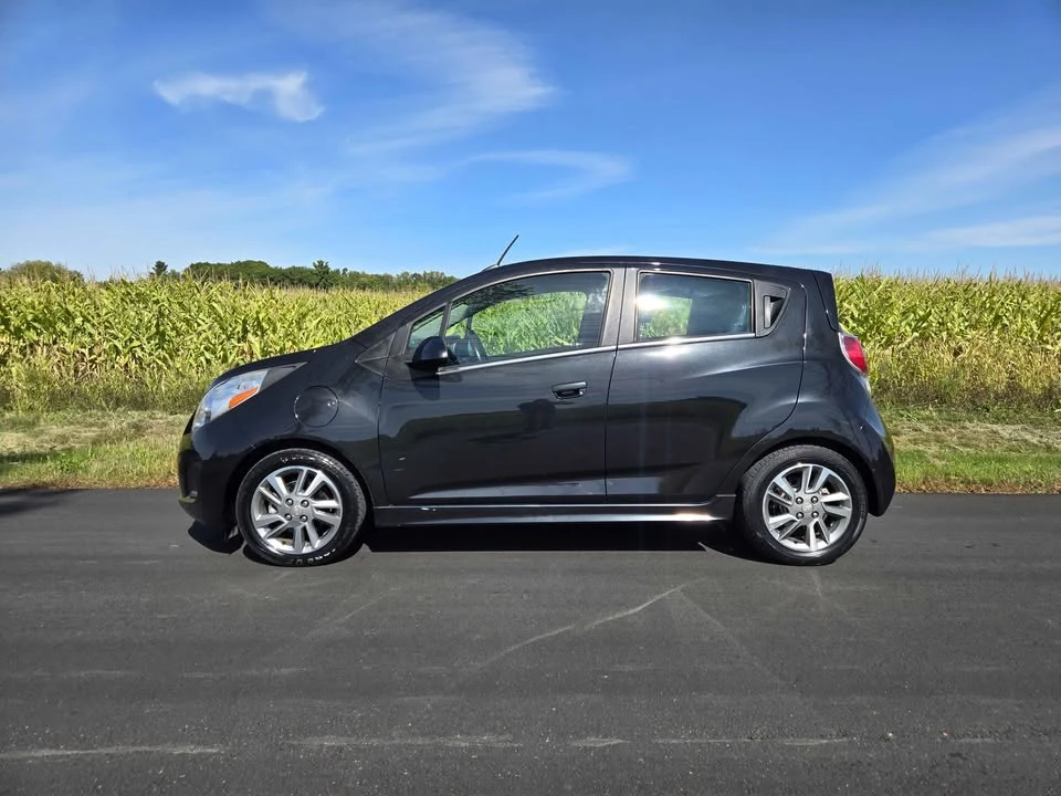 2016 Chevrolet Spark - Image 2 of 15