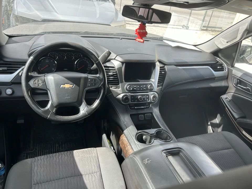 2016 Chevrolet Suburban 12th Gen - Image 7 of 8
