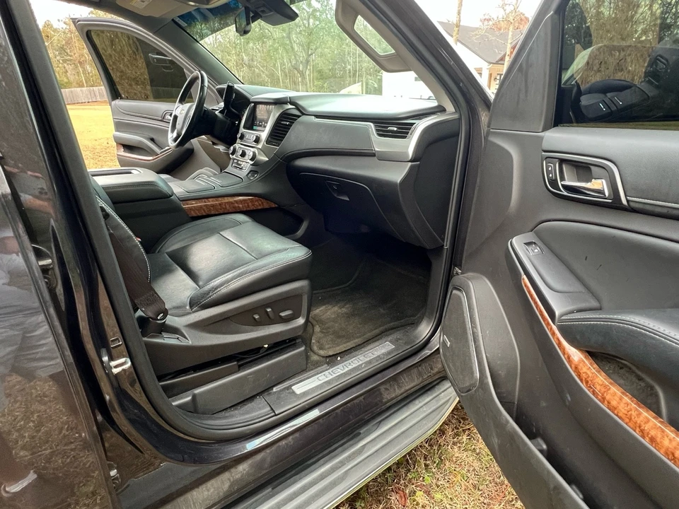 2016 Chevrolet Suburban 11th Gen - Image 12 of 17