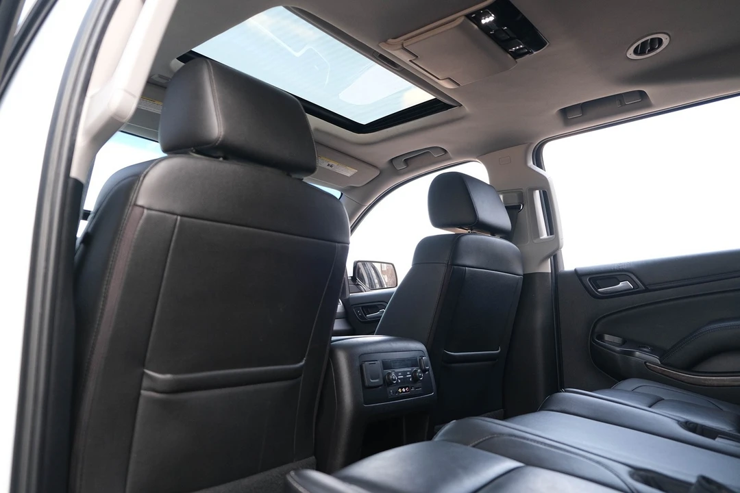 2016 Chevrolet Suburban 11th Gen - Image 21 of 21