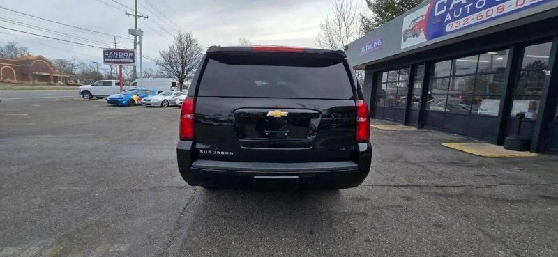2016 Chevrolet Suburban 11th Gen - Image 2 of 9