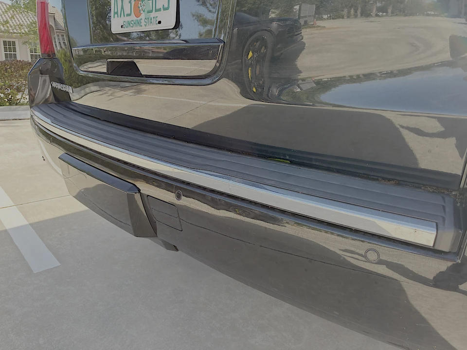2016 Chevrolet Suburban 11th Gen - Image 28 of 31