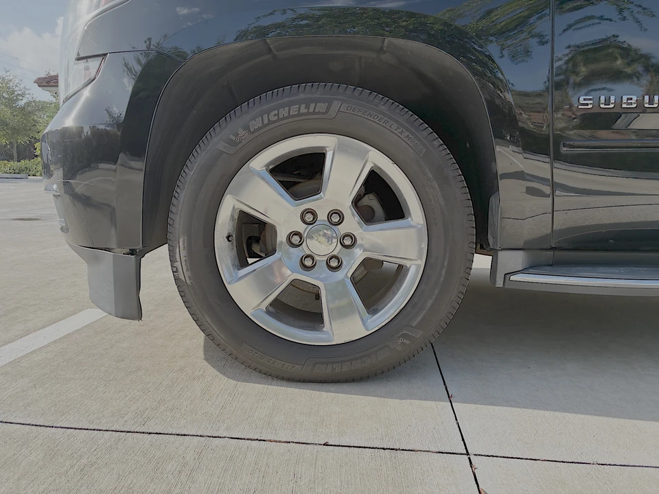 2016 Chevrolet Suburban 11th Gen - Image 22 of 31